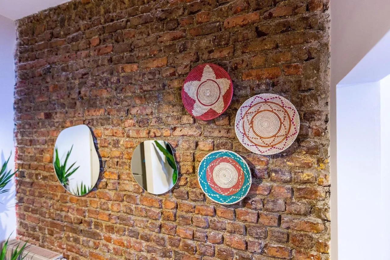 Central And Stylish Apartment 5 Min Walk To Istiklal Street In Cihangir, Beyoglu