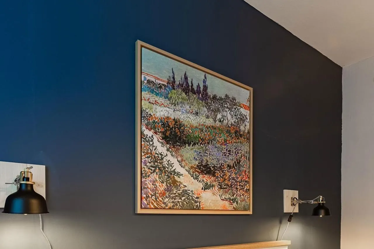 Central And Stylish Apartment 5 Min Walk To Istiklal Street In Cihangir, Beyoglu Istanbul