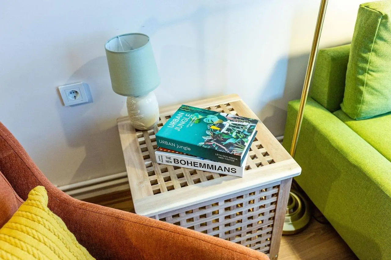 Central And Stylish Apartment 5 Min Walk To Istiklal Street In Cihangir, Beyoglu